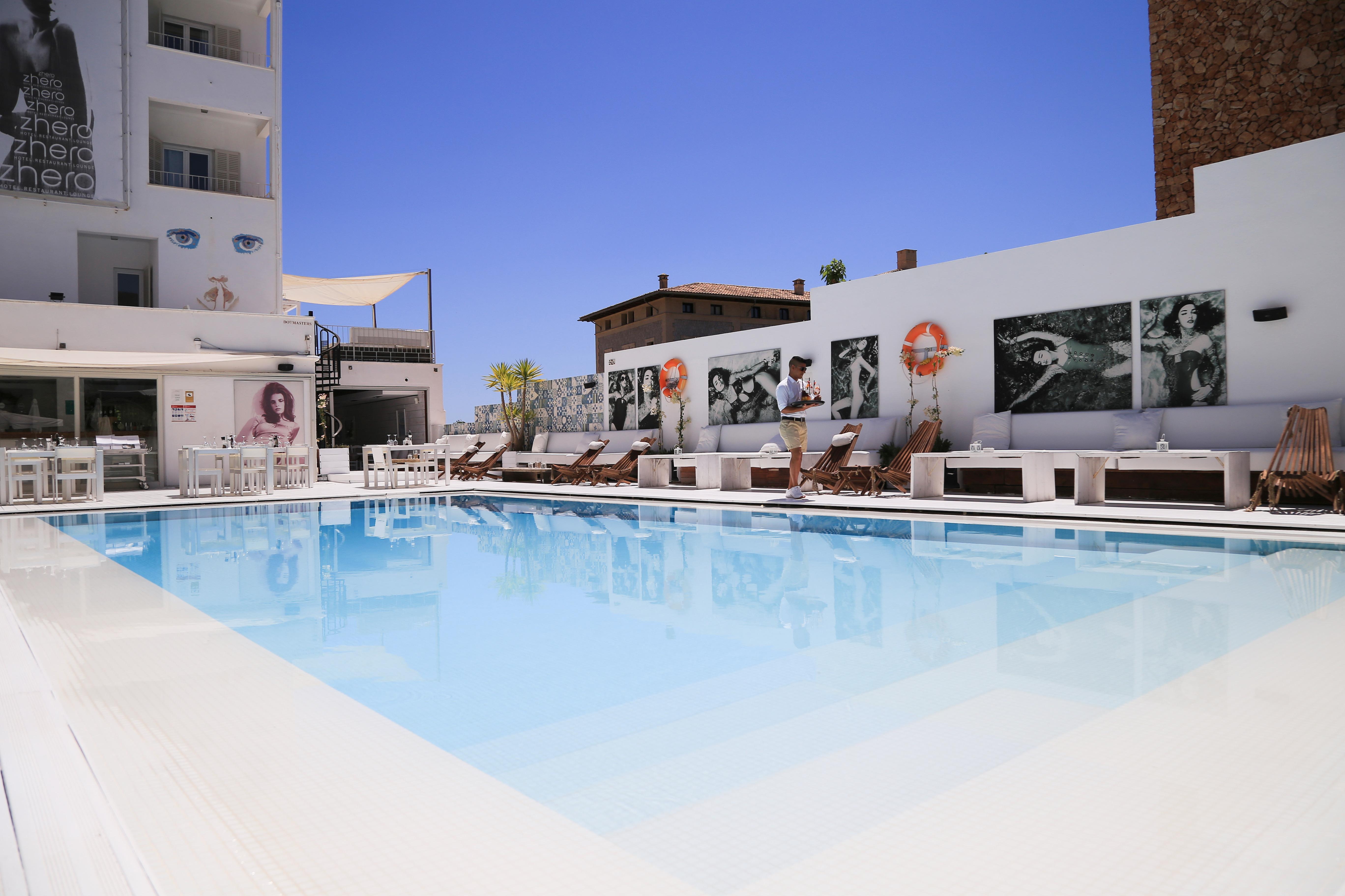 Hotel Zhero Cas Catala